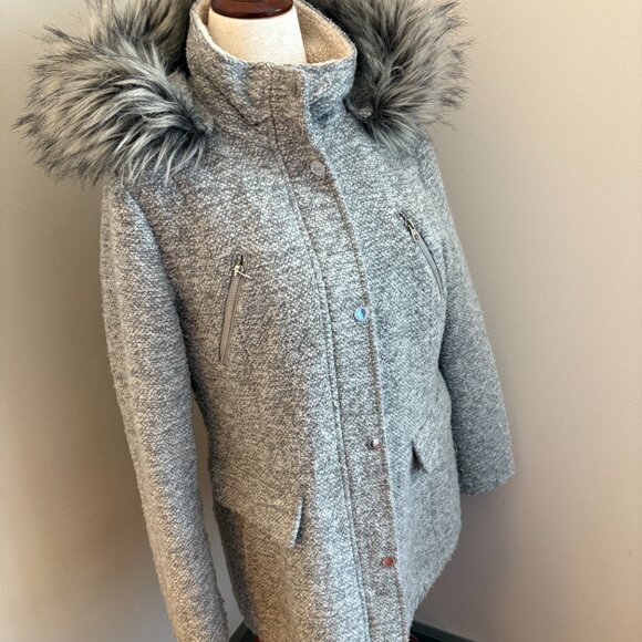 Nautica Gray Faux Fur Hooded Coat Lined Cinch Waist Women's Large - Picture 4 of 9